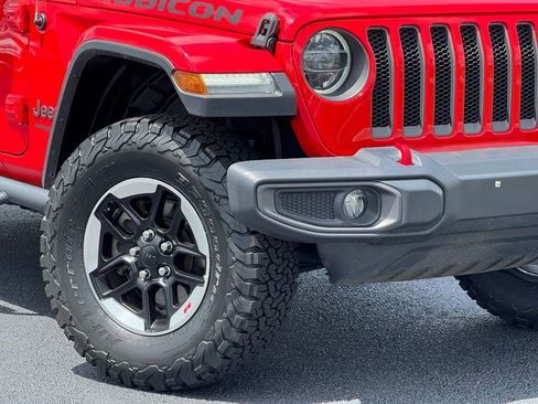 Used 2020 Jeep Wrangler Unlimited Rubicon w/ LED Lighting Group AWD/4WD image 13