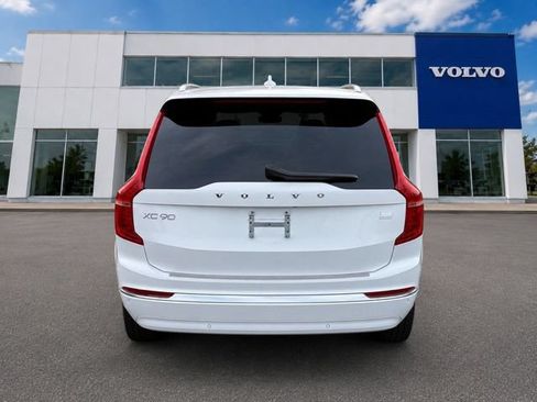 Used 2024 Volvo XC90 T8 Plus w/ Protection Package Premier AWD/4WD image 6