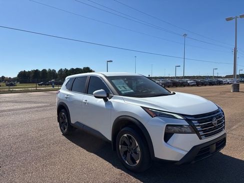 New 2026 Nissan Rogue SV image 5