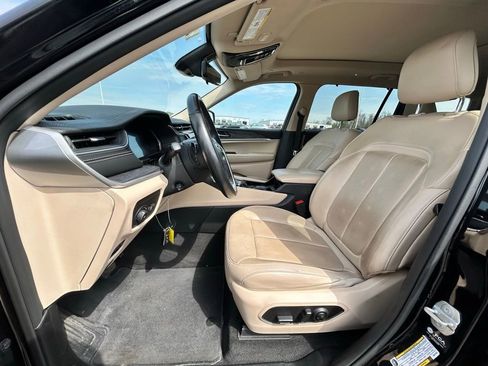 Used 2021 Jeep Grand Cherokee L Limited w/ Luxury Tech Group II image 14