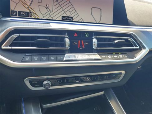 Used 2019 BMW X5 xDrive50i w/ M Sport Package image 25