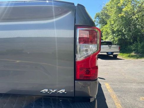 Used 2019 Nissan Titan S w/ S Utility Package AWD/4WD image 9