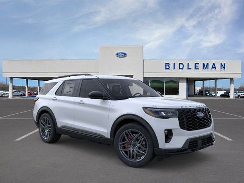 New 2026 Ford Explorer ST-Line w/ ST-Line Street Pack AWD/4WD image 7