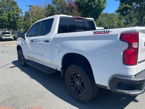 Used 2021 Chevrolet Silverado 1500 LT Trail Boss AWD/4WD image 2