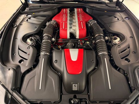 Used 2012 Ferrari FF AWD/4WD image 30