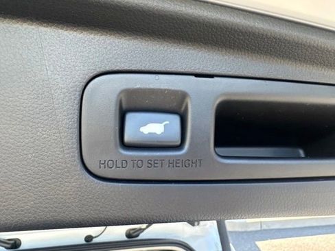 Used 2023 Honda CR-V EX-L image 13