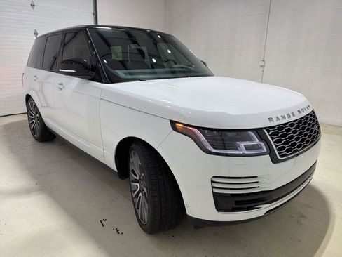 Used 2018 Land Rover Range Rover Supercharged image 3