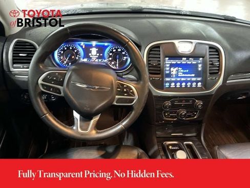 Used 2018 Chrysler 300 Touring L AWD/4WD image 12