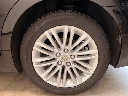 Used 2013 Lexus ES 350 w/ Luxury Pkg FWD image 11