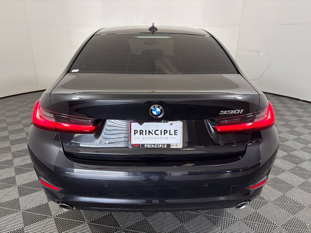 Used 2022 BMW 330i Sedan w/ Convenience Package RWD image 6