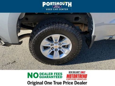 Used 2025 Chevrolet Silverado 1500 LT image 32