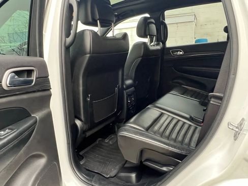 Used 2019 Jeep Grand Cherokee Limited X image 29