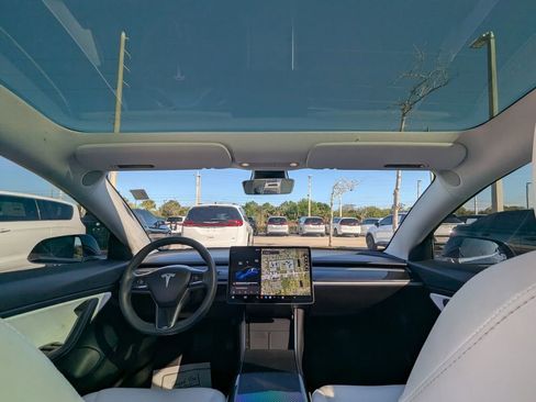 Used 2020 Tesla Model 3 Long Range image 19