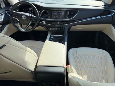 Used 2023 Buick Enclave Avenir w/ Avenir Technology Package AWD/4WD image 11