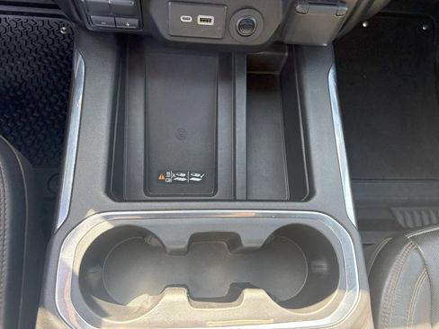 Used 2021 GMC Sierra 2500 AT4 w/ AT4 Premium Plus Package image 19