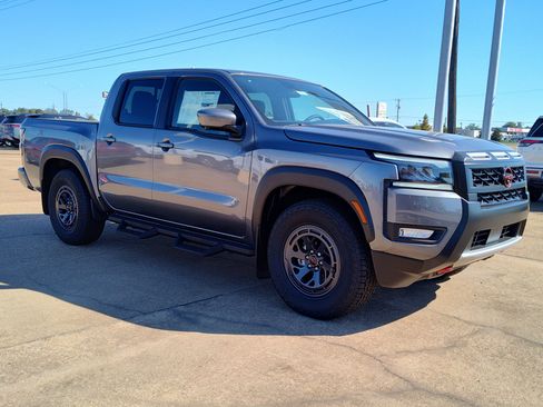 New 2026 Nissan Frontier Pro-X image 6