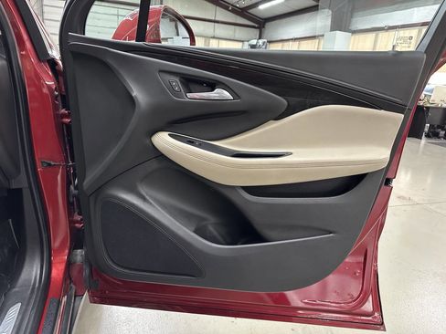Used 2019 Buick Envision Preferred image 16