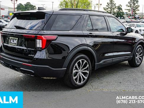 Used 2025 Ford Explorer ST-Line AWD/4WD image 5