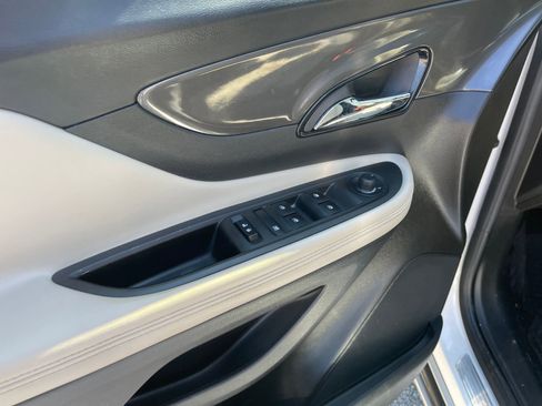 Used 2017 Buick Encore Preferred image 12