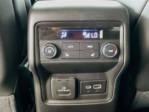 Used 2023 GMC Acadia AT4 w/ Technology Package AWD/4WD image 29