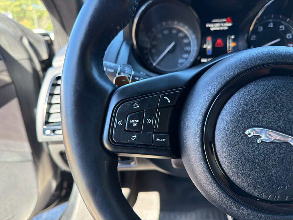Used 2014 Jaguar F-TYPE S RWD image 20