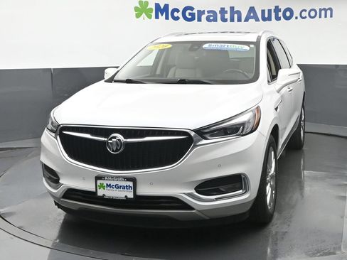 Used 2020 Buick Enclave Premium w/ Sun and Sites Package AWD/4WD image 21