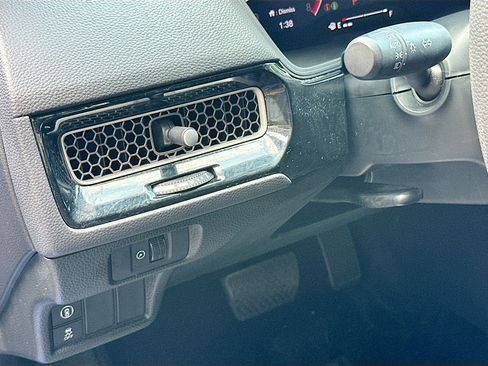 Used 2022 Honda Civic LX image 10