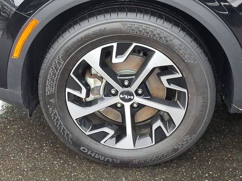 Used 2024 Kia Sportage EX image 28