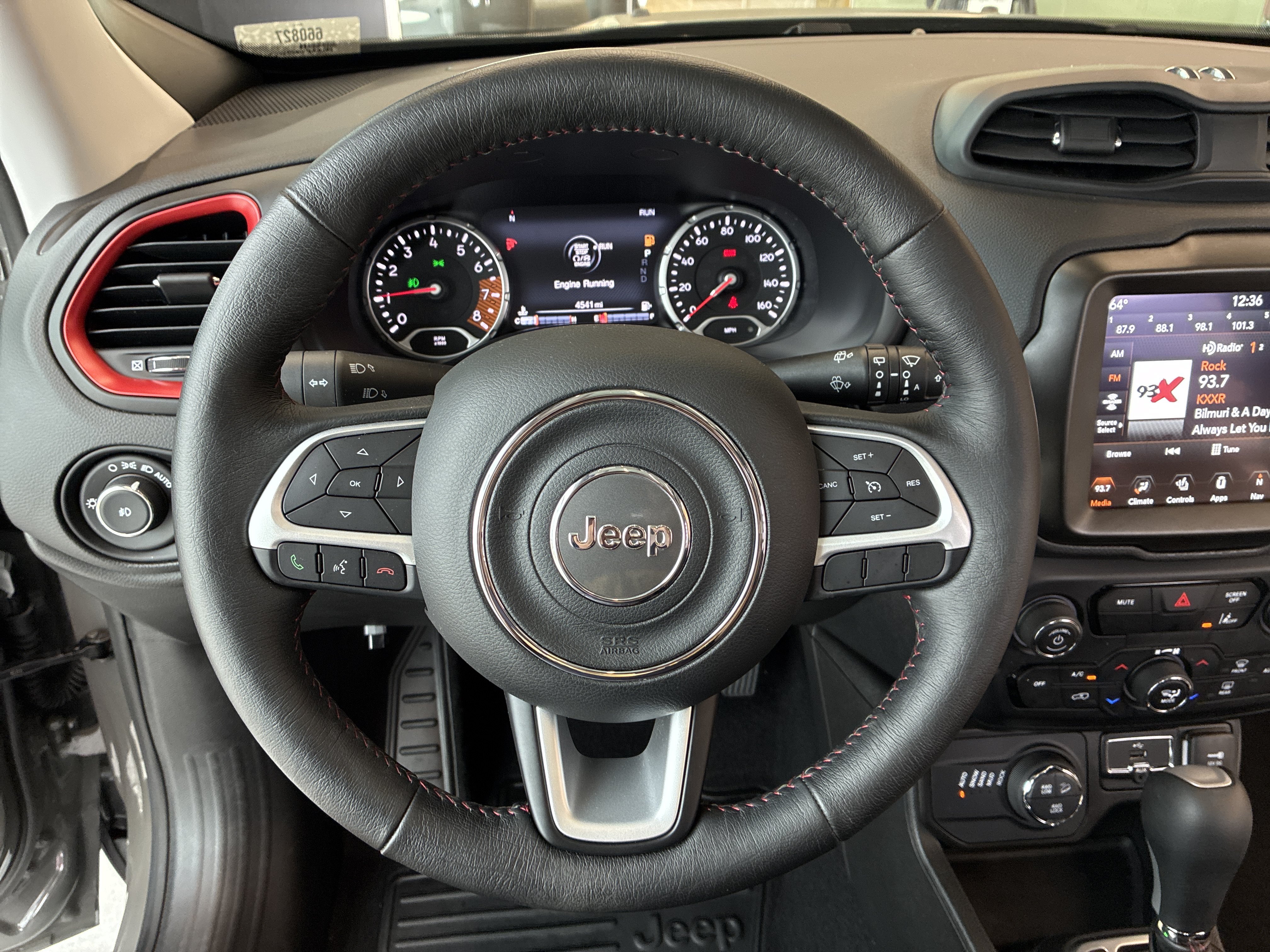 Certified 2023 Jeep Renegade Trailhawk w/ Sun/Sound Group AWD/4WD image 27