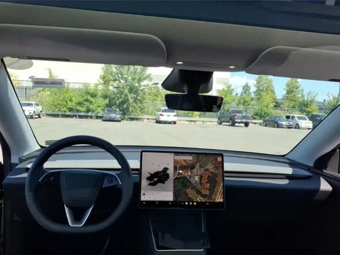 Used 2026 Tesla Model Y Long Range AWD/4WD image 2