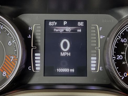 Used 2015 Jeep Cherokee Latitude w/ Comfort/Convenience Group image 13