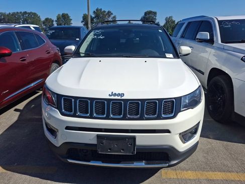 Used 2021 Jeep Compass Limited AWD/4WD image 3