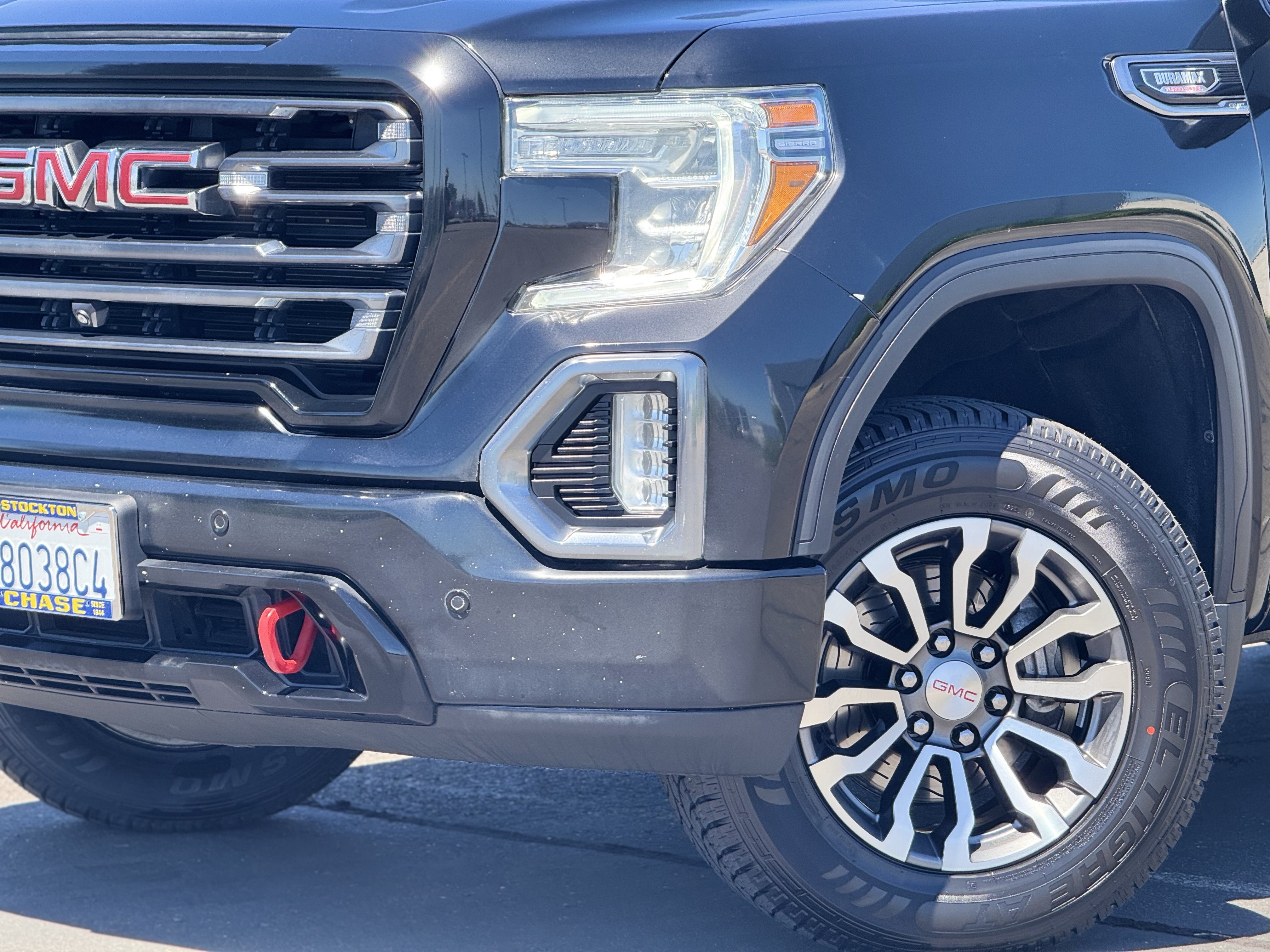 Certified 2021 GMC Sierra 1500 AT4 w/ AT4 Value Package AWD/4WD image 3
