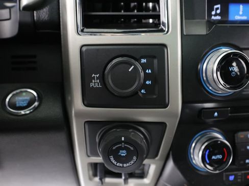 Used 2017 Ford F150 Lariat w/ Equipment Group 502A Luxury AWD/4WD image 36