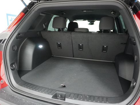 New 2026 Chevrolet Equinox LT w/ Midnight Edition FWD image 7