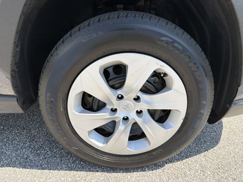 Certified 2023 Toyota RAV4 LE FWD image 23