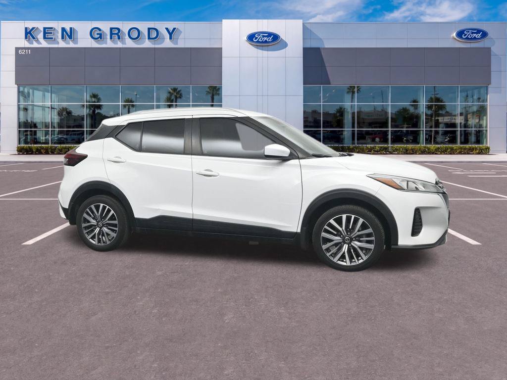 Used 2021 Nissan Kicks SV FWD image 5