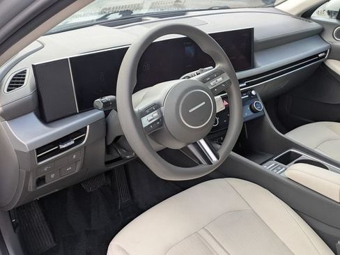Used 2025 Hyundai Sonata SEL FWD image 32