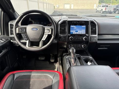 Used 2017 Ford F150 Lariat w/ Equipment Group 502A Luxury AWD/4WD image 9
