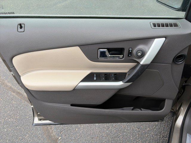 Used 2013 Ford Edge Limited AWD/4WD image 12