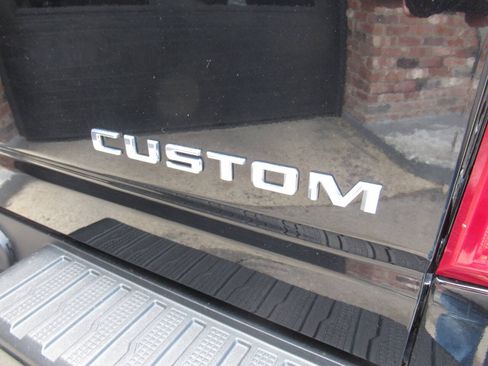 Used 2022 Chevrolet Silverado 2500 Custom w/ Gooseneck/5TH Wheel Package AWD/4WD image 13
