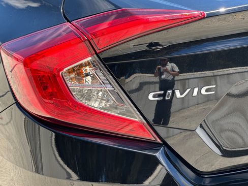 Used 2016 Honda Civic EX image 30
