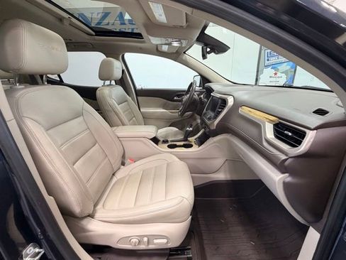 Used 2018 GMC Acadia Denali w/ Technology Package AWD/4WD image 14