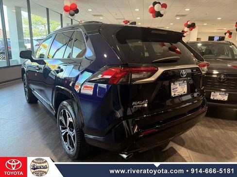 Used 2024 Toyota RAV4 XSE w/ Weather Package AWD/4WD image 7