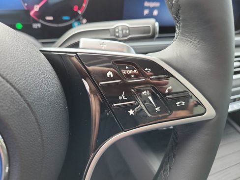 New 2026 Mercedes-Benz GLS 450 4MATIC image 29