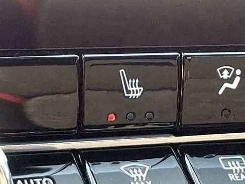 Used 2025 Chevrolet Colorado Z71 w/ Technology Package image 33