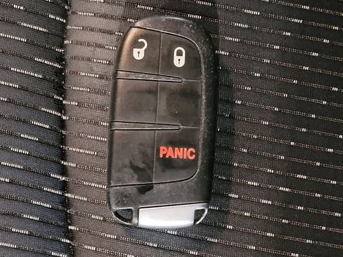 Used 2018 Dodge Journey SE w/ Popular Equipment Group image 32