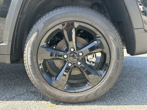 New 2026 Jeep Grand Cherokee Limited w/ Limited Altitude Package AWD/4WD image 20