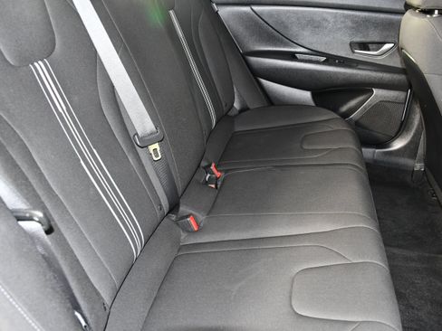 Used 2024 Hyundai Elantra SEL FWD image 43