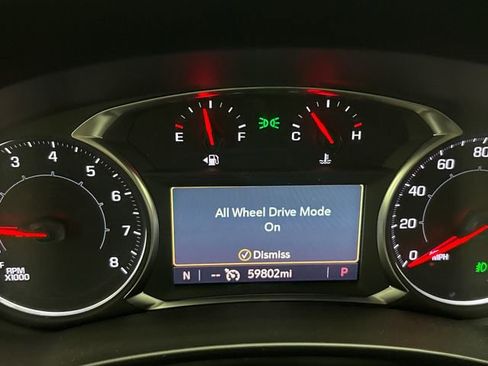 Used 2024 GMC Terrain SLT image 37